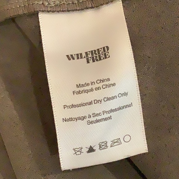 Aritzia Wilfred free skirt - Picture 6 of 7